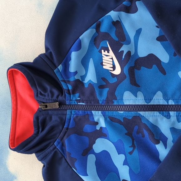 5-6Y NIKE blue camo jacket - Picture 4 of 9